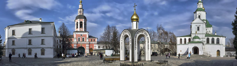 Монастыри в Москве 